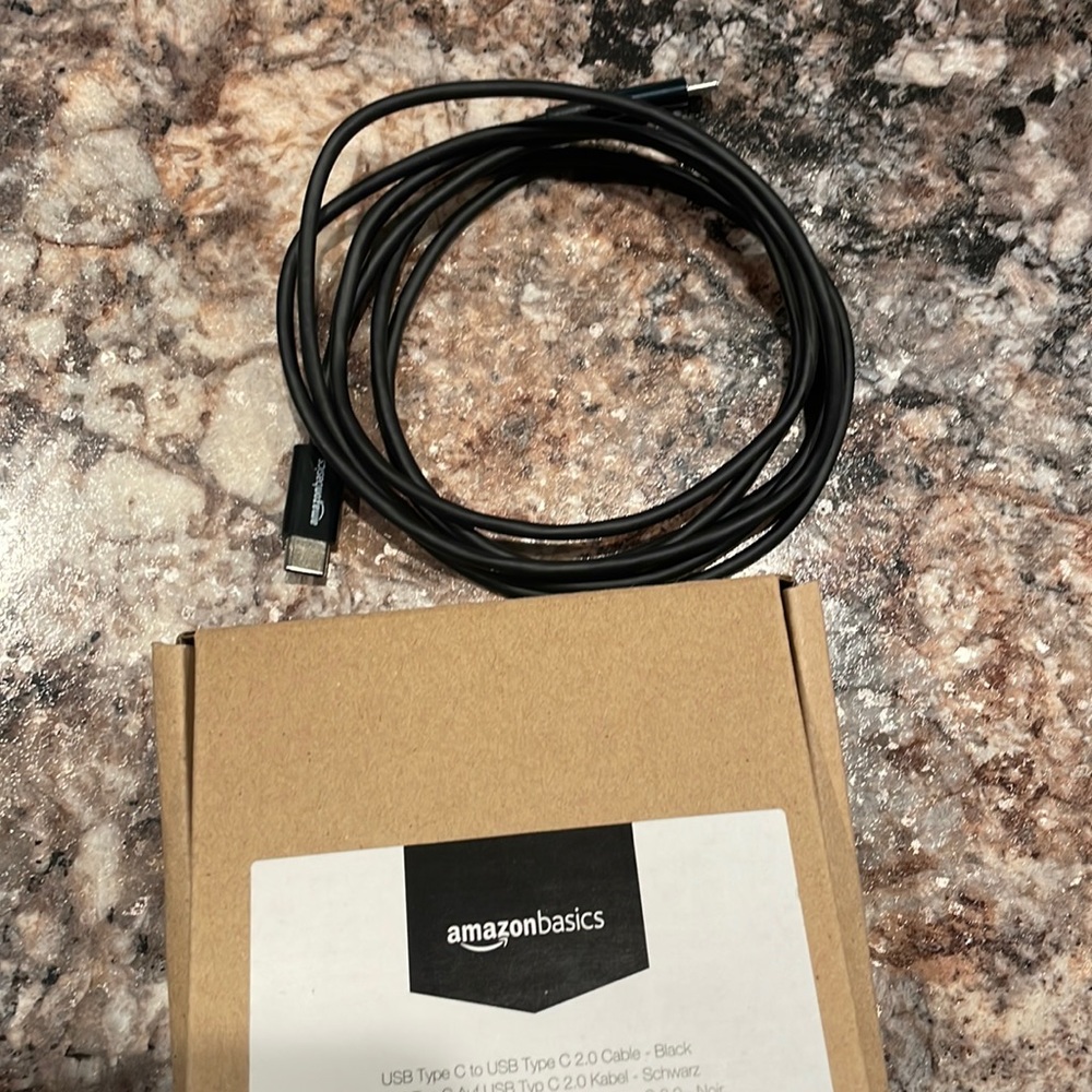 AmazonBasics USB type C to USB type C 2.0 cable 6ft